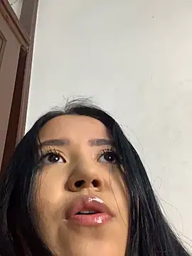 Snapshot of DulcePiink chatting on February 13, 2026, 7:58 pm DulcePiink online show from February 13, 2026, 7:58 pm