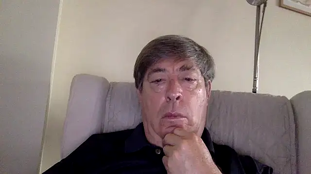 alfredo10011 online show from June 23, 2026, 10:46 am