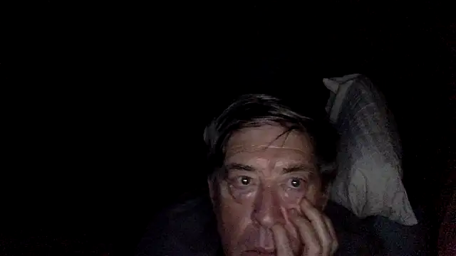 alfredo10011 online show from August 3, 2026, 7:53 pm