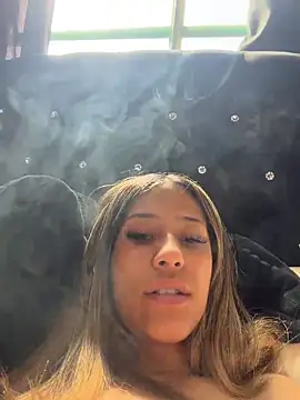 vicky bass  online show from April 4, 2026, 2:12 pm