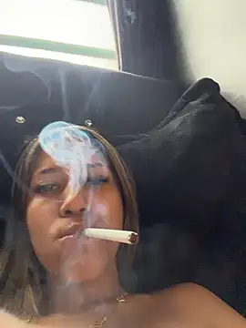 vicky bass  online show from April 22, 2026, 7:53 pm