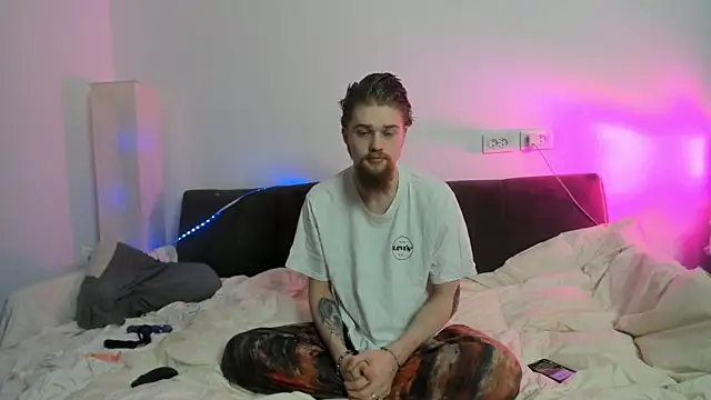 Lev Miller online show from February 10, 2026, 3:27 am