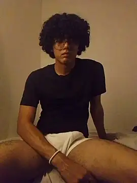 Snapshot of cutetwinkldr chatting on January 8, 2026, 5:35 am cutetwinkldr online show from January 8, 2026, 5:35 am