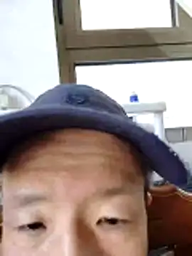 woxihuanzheli123 online show from March 18, 2026, 3:53 am