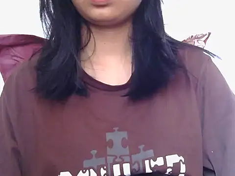 Snapshot of hina_001 chatting on January 18, 2026, 7:01 am hina 001 online show from January 18, 2026, 7:01 am