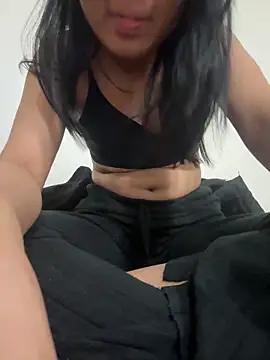 Snapshot of hina_001 chatting on February 17, 2026, 2:03 pm hina 001 online show from February 17, 2026, 2:03 pm