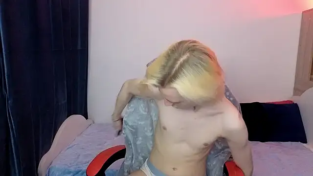 lucidangelok1 online show from March 28, 2026, 7:09 am