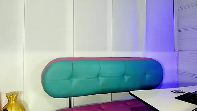 Sue blue online show from March 5, 2026, 1:02 am