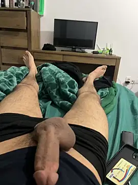 alexandrxlxx online show from April 13, 2026, 8:13 pm