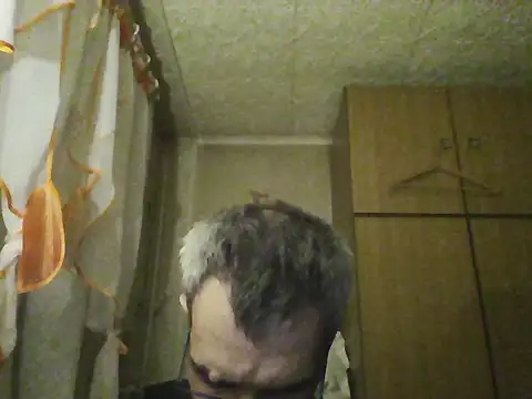 Gattuzoman85 online show from April 17, 2026, 8:44 pm