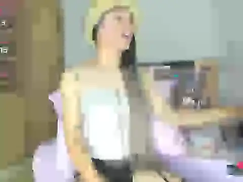 SweetAndreaGilxxx online show from January 11, 2026, 7:32 pm