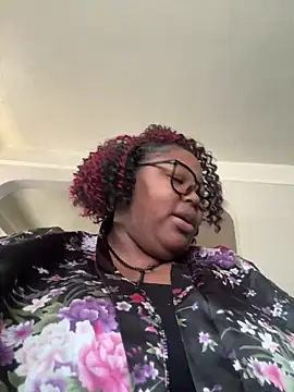 Chocolatebunnyxx96 online show from February 25, 2026, 6:08 pm