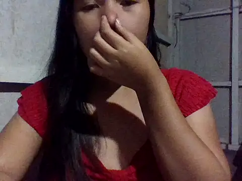 sweetprinces08 online show from February 15, 2026, 1:21 pm