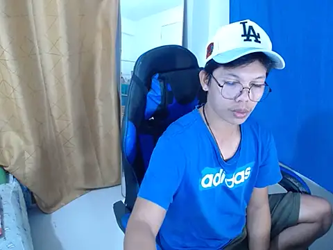 holly oreo online show from July 10, 2026, 3:12 pm