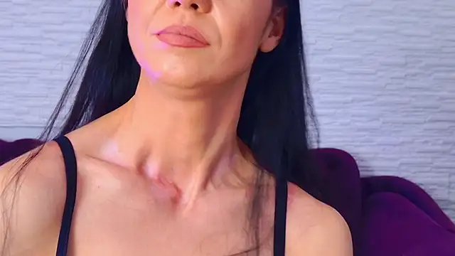 MissDaisyXo online show from January 7, 2026, 5:56 am