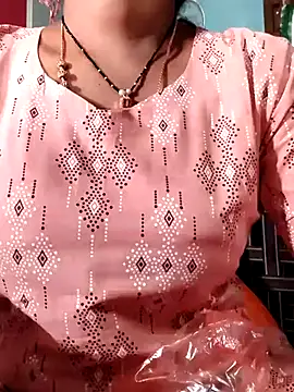 Snapshot of lusy79 chatting on January 18, 2026, 6:28 am lusy79 online show from January 18, 2026, 6:28 am