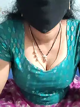 Snapshot of lusy79 chatting on February 14, 2026, 2:28 pm lusy79 online show from February 14, 2026, 2:28 pm