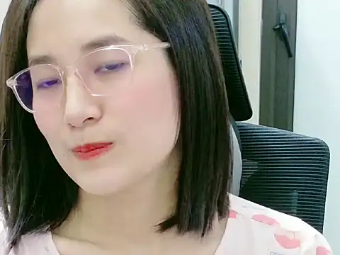 Shulee- online show from April 21, 2026, 2:47 am