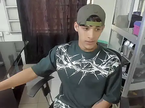 Snapshot of MaxStar26 chatting on January 5, 2026, 7:50 pm MaxStar26 online show from January 5, 2026, 7:50 pm