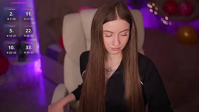 AlexaFleur online show from February 11, 2026, 1:44 pm