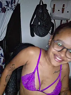 Snapshot of SHARON_ROSS25 chatting on January 15, 2026, 2:37 am SHARON ROSS25 online show from January 15, 2026, 2:37 am