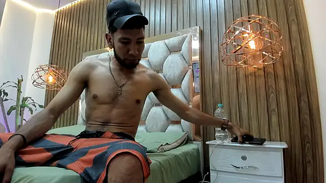 Snapshot of james__walsh chatting on February 16, 2026, 8:29 pm james walsh online show from February 16, 2026, 8:29 pm