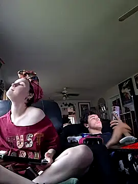 SugarNCinnamon online show from May 10, 2026, 10:55 pm