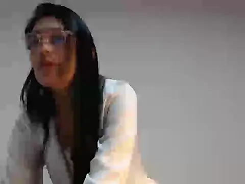 Elizabeth manzon online show from April 11, 2026, 10:08 am