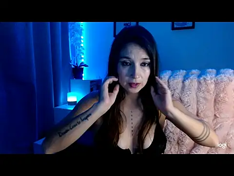 Almaglow  online show from February 5, 2026, 2:51 am