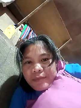 Snapshot of Hannah_4u chatting on February 15, 2026, 5:12 pm Hannah 4u online show from February 15, 2026, 5:12 pm