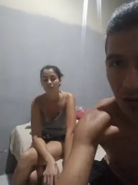 Rodrigohernan19 online show from April 11, 2026, 6:54 am