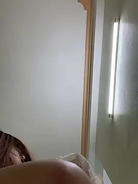 Liness101 online show from February 18, 2026, 12:01 pm