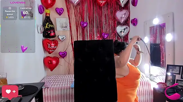 KarlaLannee online show from February 13, 2026, 4:01 am