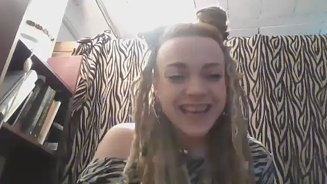 spiralhokkaido23 online show from January 9, 2026, 9:27 am