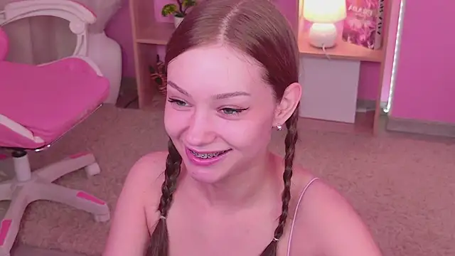 sheilaa pink online show from April 14, 2026, 3:39 pm