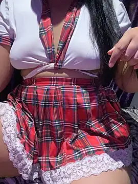 Lina Velvet  online show from June 27, 2026, 7:03 am
