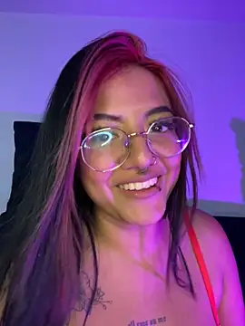 queen of you heart online show from February 15, 2026, 2:12 am