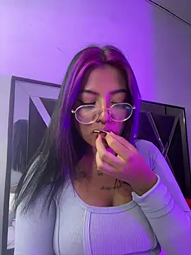 queen of you heart online show from March 11, 2026, 9:53 pm