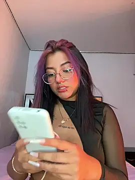 queen of you heart online show from January 12, 2026, 1:34 am