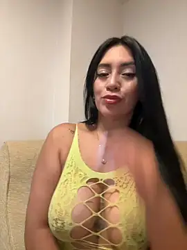 nataliia queen  online show from June 27, 2026, 5:02 am