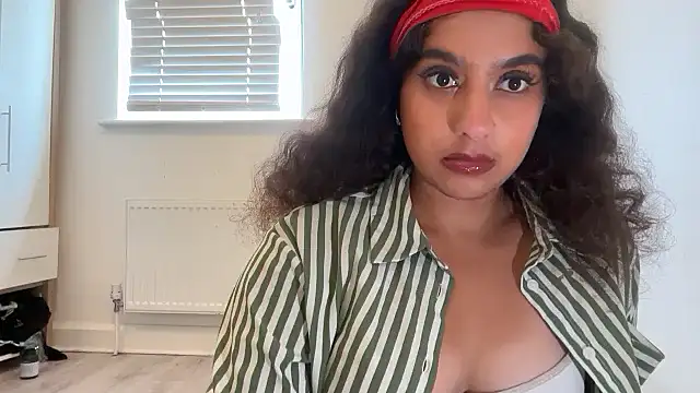 fayfay21xh online show from May 17, 2026, 5:24 pm