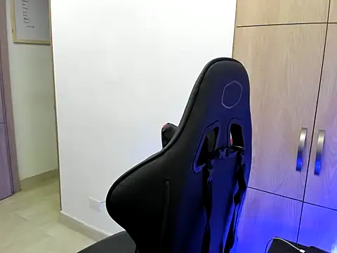 Snapshot of Chrissblack chatting on January 6, 2026, 11:31 pm Chrissblack online show from January 6, 2026, 11:31 pm