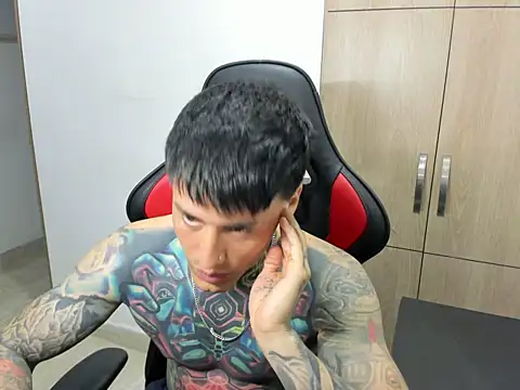 Chrissblack online show from March 26, 2026, 2:54 am