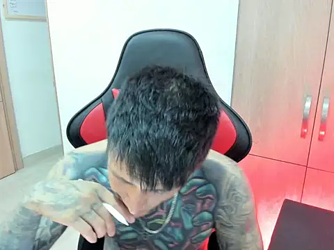 Snapshot of Chrissblack chatting on February 28, 2026, 2:44 am Chrissblack online show from February 28, 2026, 2:44 am