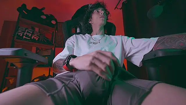 Olliver   y online show from March 30, 2026, 3:30 am