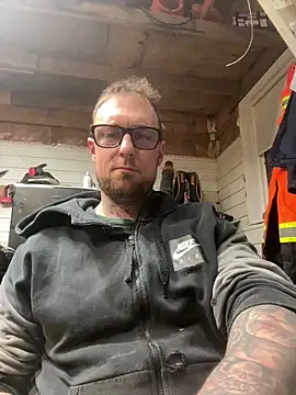 Snapshot of WIDBIGWHITECOCK chatting on February 5, 2026, 5:14 am WIDBIGWHITECOCK online show from February 5, 2026, 5:14 am