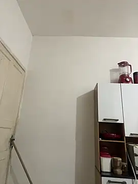 Cachinhossfd online show from February 14, 2026, 5:18 am