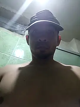 paladito01 online show from March 28, 2026, 4:02 am