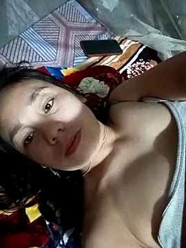 vanvan005 online show from March 18, 2026, 11:05 pm