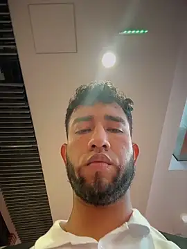 liam bronw online show from April 27, 2026, 6:39 pm